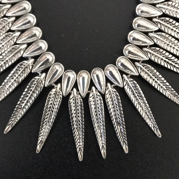 NWOT silver feather necklace - Picture 4 of 4